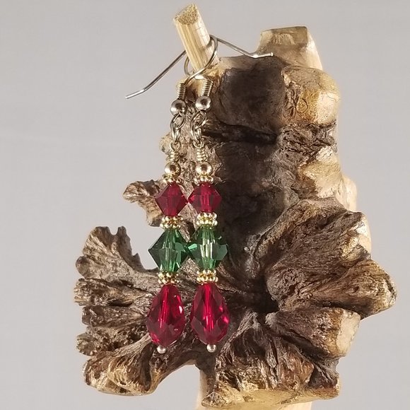 ***SOLD*** Red and Green Swarovski & Sterling Earrings - Picture 5 of 11